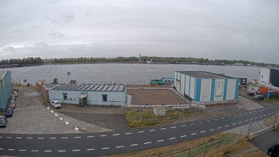 09:15
