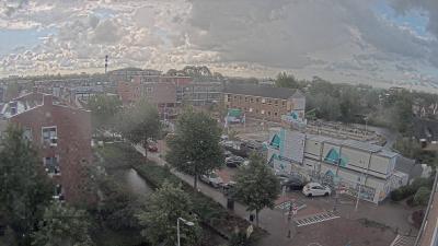 09:01