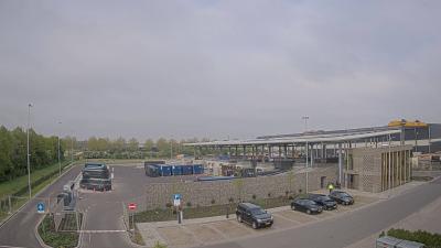 08:00