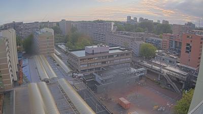 08:15