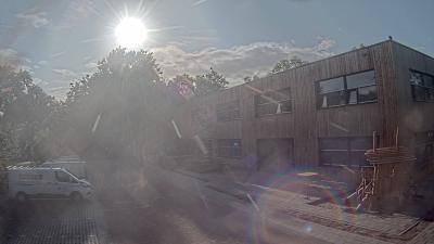 08:00
