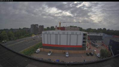 09:15