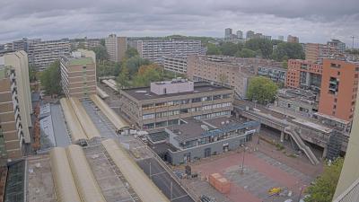 15:45