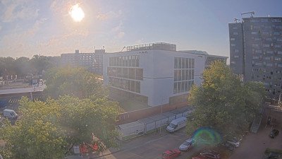 09:15