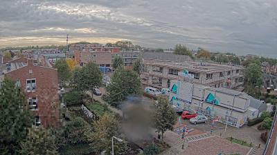 09:30
