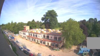 09:30