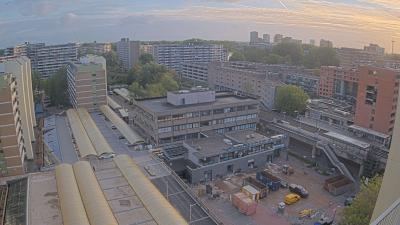08:00