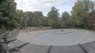 09:15