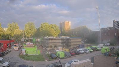 08:00