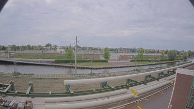 15:45