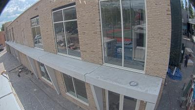 15:45