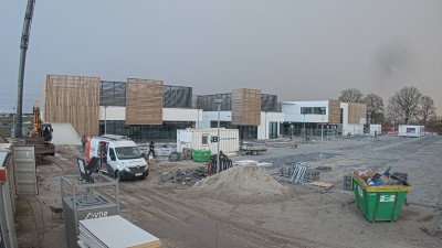 08:00