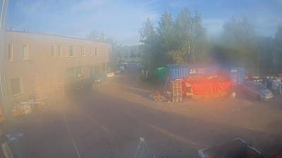 09:00