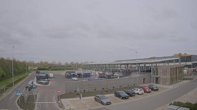 09:00