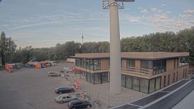 08:00
