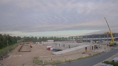 08:00