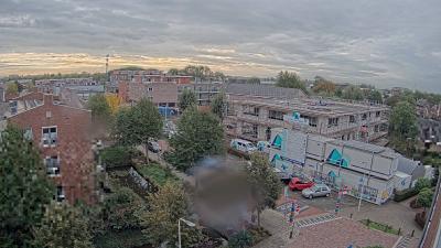 09:15