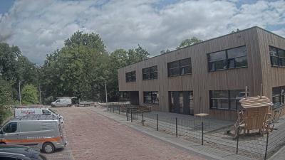 14:00