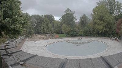 09:00