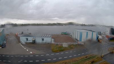 15:30