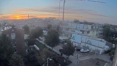 08:00