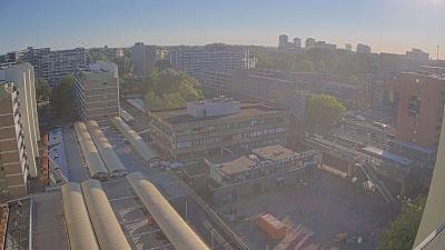 08:00