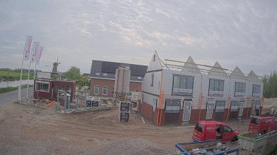 09:00