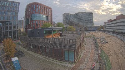 09:00