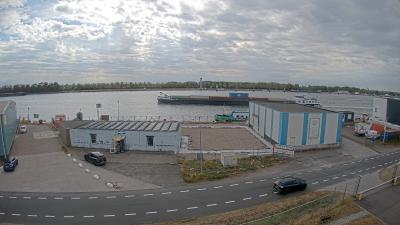 16:45