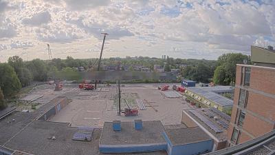 09:15
