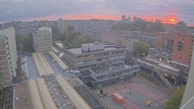 07:00