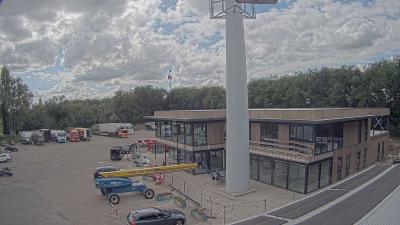 14:00