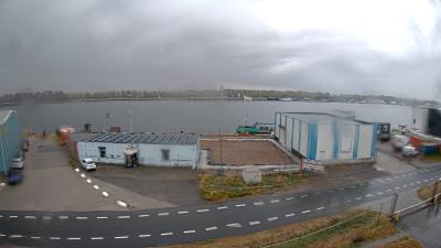 15:00