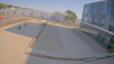 09:15