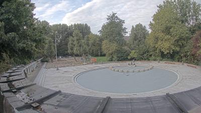 09:00