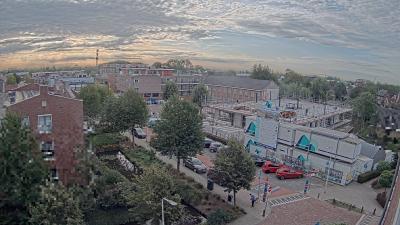 09:00