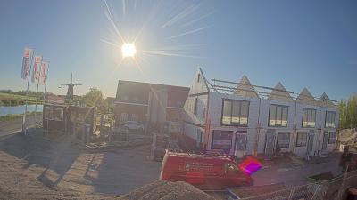 08:00