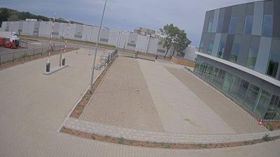 15:45