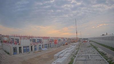 08:00