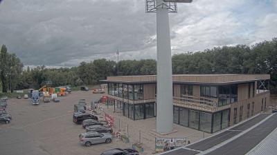 14:00