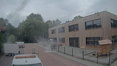 14:00