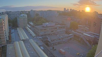07:00