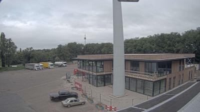 09:00