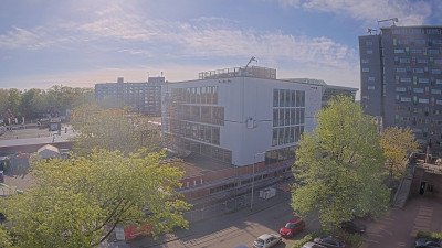 09:30