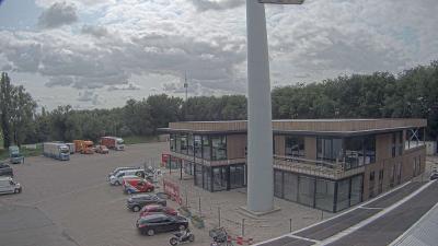 15:00