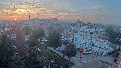 08:00
