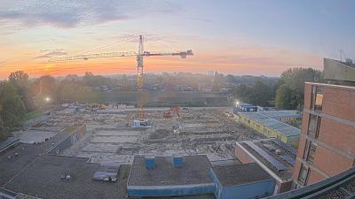 08:00