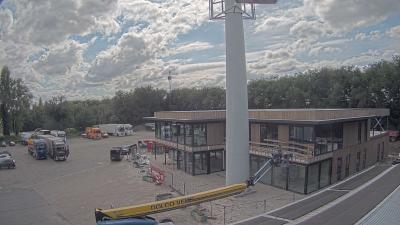 15:45