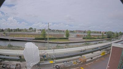 14:00