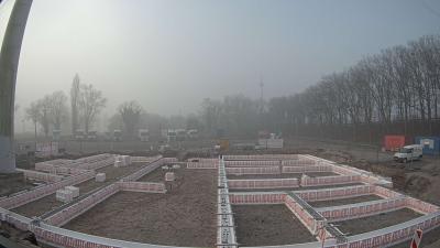 09:00